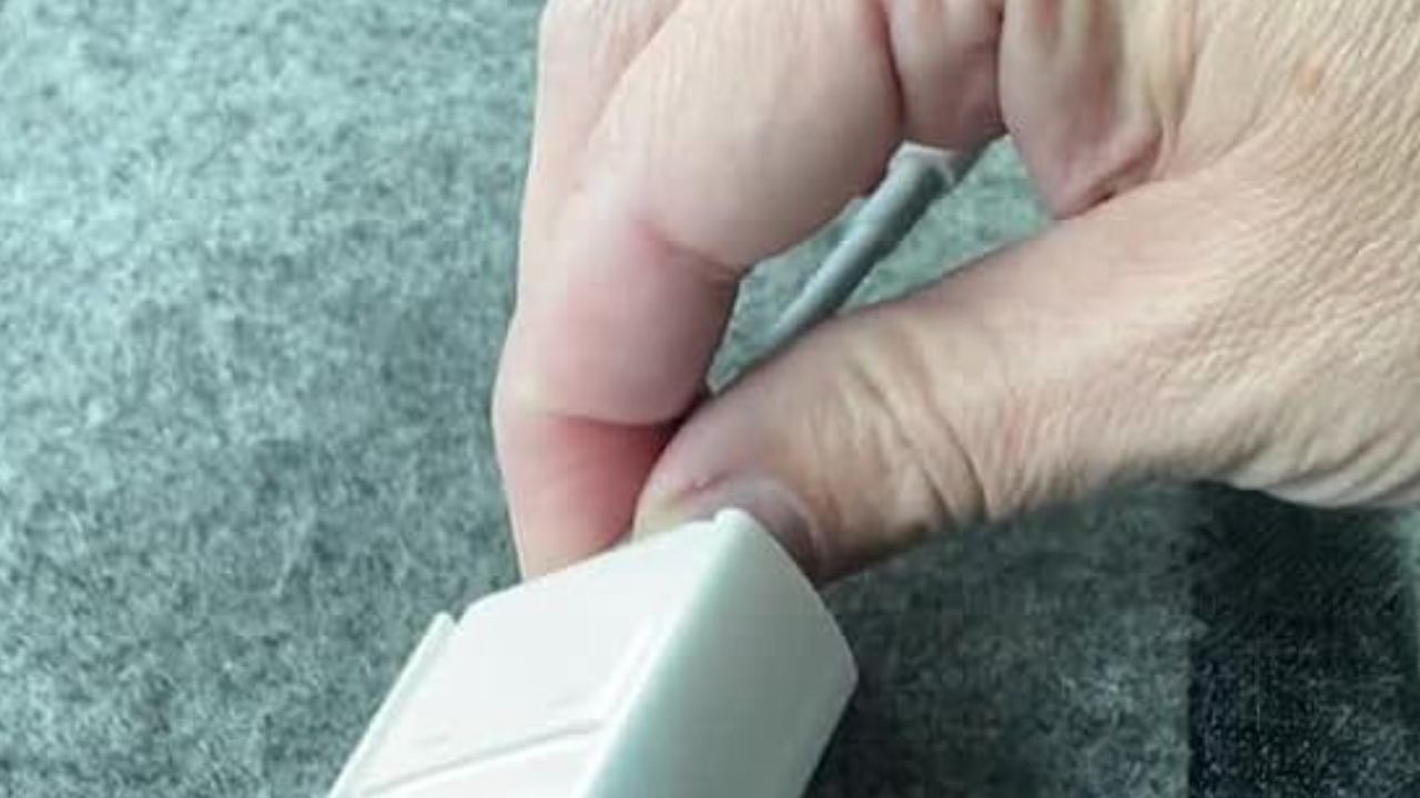 How Seamless is the XREAL Adapter Assembly Process with HDMI Connector?